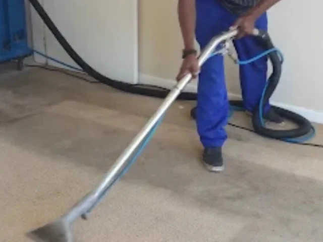 Fitted carpet professionally cleaned in a Cape Town bedroom (25)