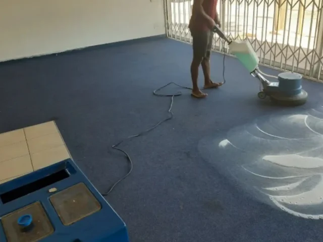 Fitted carpet professionally cleaned in a Cape Town hallway (74)