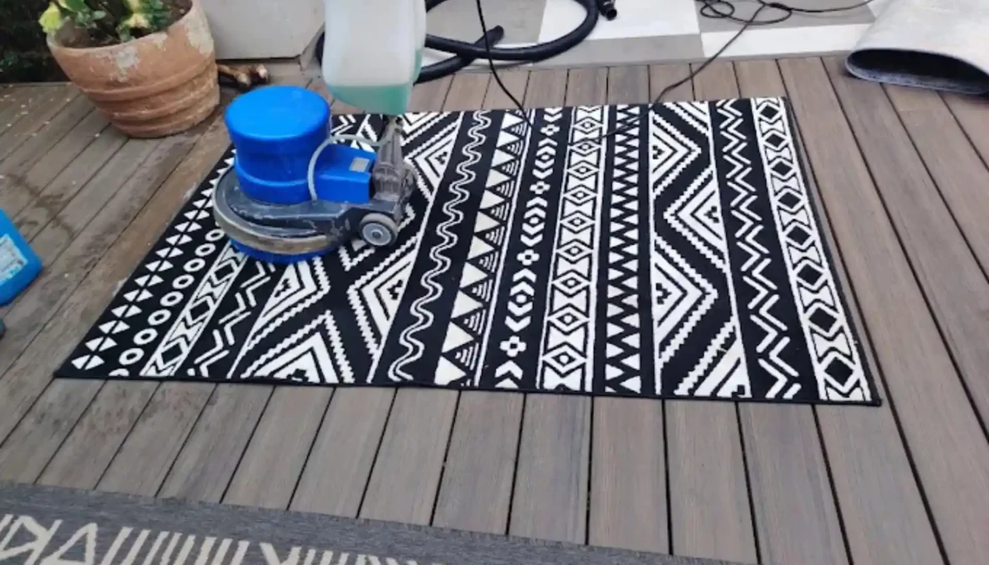 Fitted carpet professionally cleaned in a Cape Town bedroom (81)