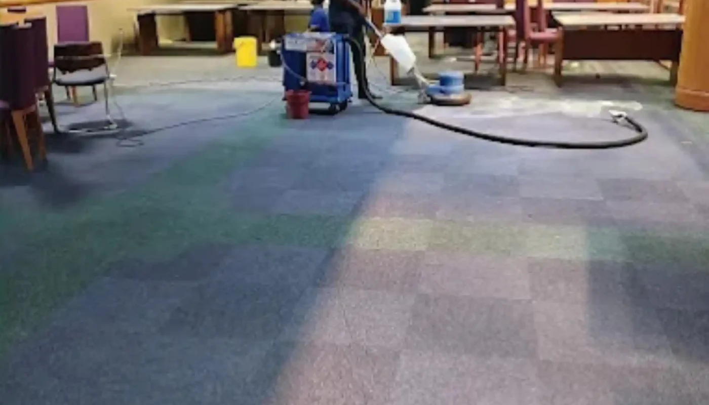 Fitted carpet professionally cleaned in a Cape Town bedroom (17)