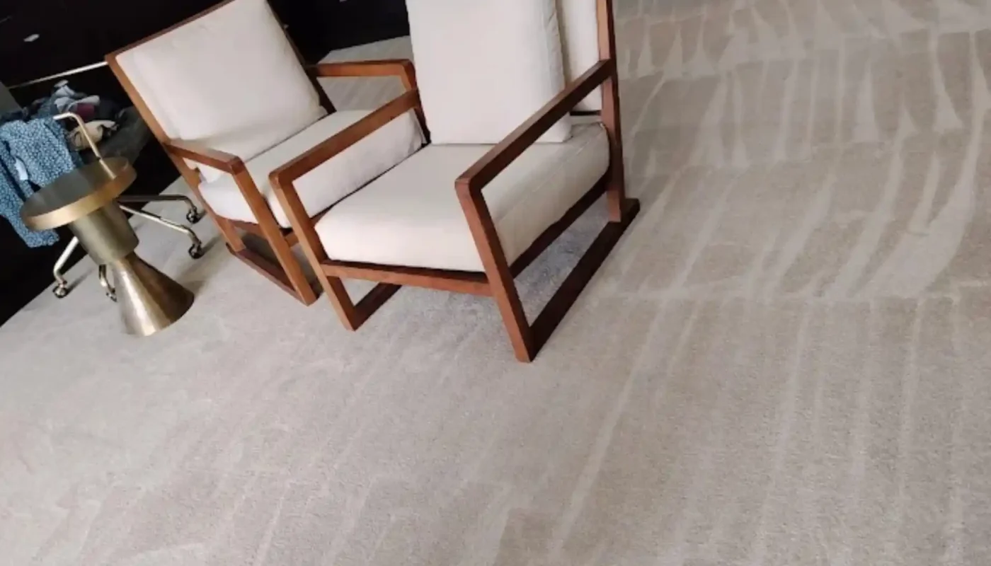 Fitted carpet professionally cleaned in a Cape Town hallway (18)