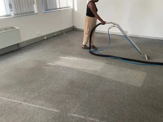 Fitted carpet deep cleaned by a Cape Town carpet cleaner (7)